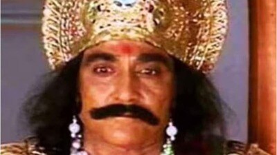<p><strong>గోగా కపూర్</strong> -మహాభారతంలో కంసుడి పాత్రను పోషించారు. గోగా 2011లో మరణించారు.</p> (instagram) <p><strong>గోగా కపూర్</strong> -మహాభారతంలో కంసుడి పాత్రను పోషించారు. గోగా 2011లో మరణించారు.</p> (instagram)