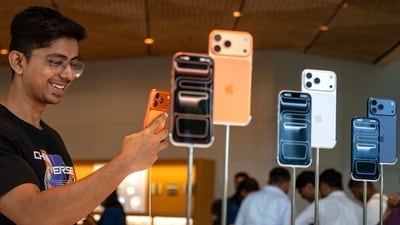 Apple's contract manufacturers Foxconn and Tata have pumped in billions of dollars to open five plants, but millions of those expenses go into acquiring pricey machines for iPhone assembly. (HT) Apple's contract manufacturers Foxconn and Tata have pumped in billions of dollars to open five plants, but millions of those expenses go into acquiring pricey machines for iPhone assembly. (HT)