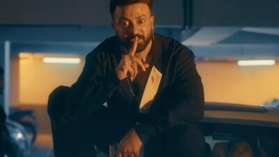 హిందీ రొమాంటిక్ థ్రిల్లర్ మూవీ మర్డర్ బాద్ ఈ జాబితాలో 8వ స్థానంలో నిలిచింది. ఈ చిత్రానికి ఐఎండీబీ రేటింగ్ 4.4 ఉంది. (IMDb) హిందీ రొమాంటిక్ థ్రిల్లర్ మూవీ మర్డర్ బాద్ ఈ జాబితాలో 8వ స్థానంలో నిలిచింది. ఈ చిత్రానికి ఐఎండీబీ రేటింగ్ 4.4 ఉంది. (IMDb)