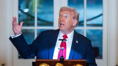 Trump challenge coin photos surface online, Netizens hail design as ‘a piece of art’ (Photographer: Jim Lo Scalzo/EPA/Bloomberg) (Bloomberg) Trump challenge coin photos surface online, Netizens hail design as ‘a piece of art’ (Photographer: Jim Lo Scalzo/EPA/Bloomberg) (Bloomberg)