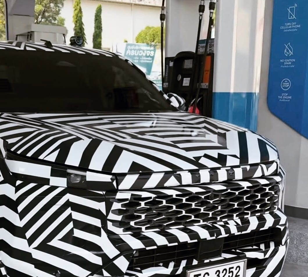 The new Hilux brings an upright front end with a more compact, rectangular front grille that lends it some modern appeal The new Hilux brings an upright front end with a more compact, rectangular front grille that lends it some modern appeal