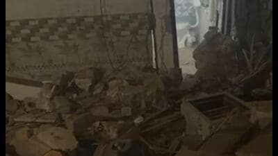 Locals reported hearing a deafening sound before witnessing the structure collapse (HT Photo)