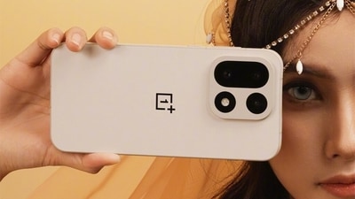 OnePlus 15 5G launch date in China announced.