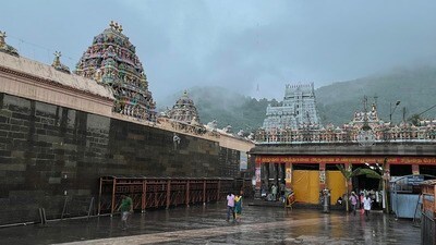 <p>ఈ ప్యాకేజీకి సంబంధించి ఏమైనా సందేహాలు ఉంటే <strong>8287932229 / 8287932228 / 9701360701 </strong>నెంబర్లను సంప్రదించవచ్చు. <a href="https://www.irctctourism.com/pacakag" target="_blank">https://www.irctctourism.com/pacakag</a> లింక్ పై క్లిక్ చేసి ప్యాకేజీని బుకింగ్ చేసుకోవచ్చు.</p> <p>ఈ ప్యాకేజీకి సంబంధించి ఏమైనా సందేహాలు ఉంటే <strong>8287932229 / 8287932228 / 9701360701 </strong>నెంబర్లను సంప్రదించవచ్చు. <a href="https://www.irctctourism.com/pacakag" target="_blank">https://www.irctctourism.com/pacakag</a> లింక్ పై క్లిక్ చేసి ప్యాకేజీని బుకింగ్ చేసుకోవచ్చు.</p>