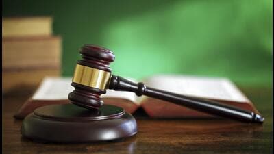 The court held that a procedure which does not ensure the culmination of disciplinary proceedings within a reasonable dispatch, would fall foul of Article 21 of Constitution of India. (Getty Images/iStockphoto)