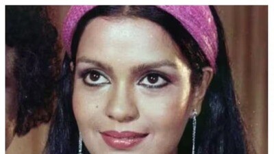অভিষেকের প্রথম প্রেম ছিল জিনাত আমান। হ্যাঁ, জিনাত, যিনি বিগ বি-এর সঙ্গে বেশ কয়েকটি ছবিতে কাজ করেছেন। তবে, এটা একটা শিশুসুলভ প্রেম ছিল। অভিষেকের প্রথম প্রেম ছিল জিনাত আমান। হ্যাঁ, জিনাত, যিনি বিগ বি-এর সঙ্গে বেশ কয়েকটি ছবিতে কাজ করেছেন। তবে, এটা একটা শিশুসুলভ প্রেম ছিল।