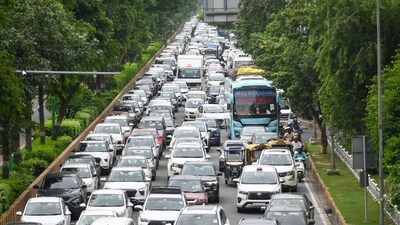 Motorists have been advised to allow extra travel time and follow alternative routes while travelling in Delhi-NCR. (X) Motorists have been advised to allow extra travel time and follow alternative routes while travelling in Delhi-NCR. (X)