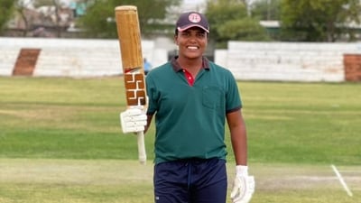 Kiran Navgire records fastest T20 century for in Women's T20 cricket (HT)