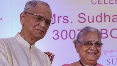 Narayana Murthy and Sudha Murty. Narayana Murthy and Sudha Murty.