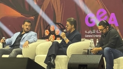 Shah Rukh Khan, Salman Khan and Aamir Khan at the event. Shah Rukh Khan, Salman Khan and Aamir Khan at the event.