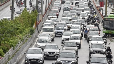 Under the new arrangements, entry of heavy commercial vehicles from Lal Kuan into the city will be strictly prohibited. (Sunil Ghosh / HT Photo)