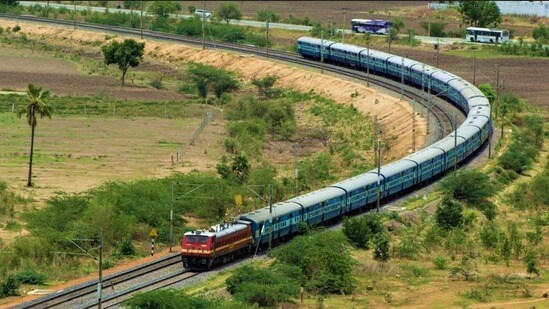దీపావళి ప్రత్యేక రైళ్లు