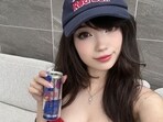 Emiru was attacked on stage at TwitchCon 2025 on Friday, October 17.(X/@emiru)