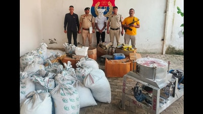 Police recover 28 sacks of finished crackers and raw materials sourced from UP and Delhi; supply network under probe. (HT Photo) Police recover 28 sacks of finished crackers and raw materials sourced from UP and Delhi; supply network under probe. (HT Photo)
