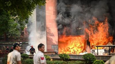The fire was controlled by 2.05pm, officials said. (Sanchit Khanna/HT Photo) The fire was controlled by 2.05pm, officials said. (Sanchit Khanna/HT Photo)