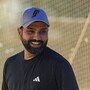 <p>'హిట్‌మ్యాన్'గా ప్రసిద్ధి చెందిన రోహిత్ శర్మ ఆదివారం (అక్టోబర్ 19)న ఇండియా వర్సెస్ ఆస్ట్రేలియా తొలి వన్డేలో మైదానంలోకి అడుగుపెట్టగానే ఓ అరుదైన క్లబ్‌లో చేరతాడు. అంతర్జాతీయ క్రికెట్‌లో 500 లేదా అంతకంటే ఎక్కువ మ్యాచ్‌లు ఆడిన ఐదో భారతీయుడిగా, ఓవరాల్‌గా 11వ ఆటగాడిగా నిలుస్తాడు. 38 ఏళ్ల రోహిత్ ఇప్పటివరకు 499 మ్యాచ్‌ల్లో 19700 పరుగులు చేశాడు. అతను 67 టెస్టులు, 273 వన్డేలు, 159 T20Iలు ఆడాడు. రోహిత్ కూడా టెస్ట్, టీ20 అంతర్జాతీయ క్రికెట్‌కు వీడ్కోలు పలికాడు.</p>