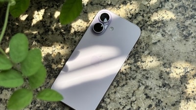 Here are 5 iPhone 17 alternatives at an affordable price. (Ayushmann Chawla)