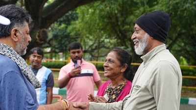 Shivakumar emphasized that the purpose of the initiative was to connect with citizens rather than political figures. (X/DKShivakumar) Shivakumar emphasized that the purpose of the initiative was to connect with citizens rather than political figures. (X/DKShivakumar)