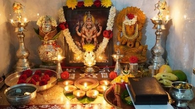 দিওয়ালি ২০২৫-এর লক্ষ্মী পুজোর শুভ মুহূর্ত মাত্র ১ ঘণ্টা ১১ মিনিটের।