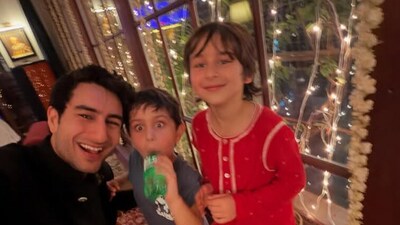 Ibrahim Ali Khan celebrates Diwali bash with brothers Taimur Ali Khan and Jeh Ali Khan. Ibrahim Ali Khan celebrates Diwali bash with brothers Taimur Ali Khan and Jeh Ali Khan.