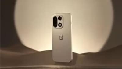 OnePlus has teased the launch of its upcoming flagship phone, the OnePlus 15, on new microsites in India. OnePlus has teased the launch of its upcoming flagship phone, the OnePlus 15, on new microsites in India.