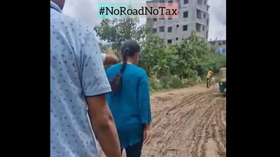 Bengaluru residents expressed frustration over deteriorating infrastructure, leading to a protest demanding better roads and accountability from the government, captured in a viral video showing citizens marching through poorly maintained streets. (X) Bengaluru residents expressed frustration over deteriorating infrastructure, leading to a protest demanding better roads and accountability from the government, captured in a viral video showing citizens marching through poorly maintained streets. (X)