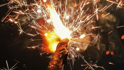 Firecrackers injuries happen every Diwali, and knowing how to deal with them can help in first aid. (Unsplash) Firecrackers injuries happen every Diwali, and knowing how to deal with them can help in first aid. (Unsplash)