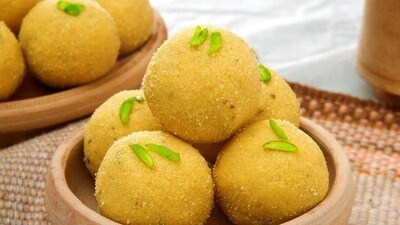 దీపావళి వేళ డయాబెటిస్ కలవరం: షుగర్ లెవెల్స్ కంట్రోల్లో ఉంచుకోవడం ఎలా? (Adobe Stock) దీపావళి వేళ డయాబెటిస్ కలవరం: షుగర్ లెవెల్స్ కంట్రోల్లో ఉంచుకోవడం ఎలా? (Adobe Stock)