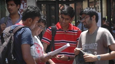 RRB RPF Constable Recruitment 2025: PET, PMT examination will start from November 13, 2025. (Shakti Yadav/HT file) RRB RPF Constable Recruitment 2025: PET, PMT examination will start from November 13, 2025. (Shakti Yadav/HT file)