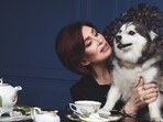 Sharon Osbourne says goodbye to 14-year-old dog Elvis, following months of loss after Ozzy’s passing in July and their other dog Rocky’s death in August.(@sharonosbourne/Instagram)