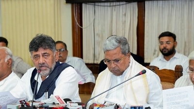 In this image received on Sept. 16, 2025, Karnataka Chief Minister Siddaramaiah with Karnataka Deputy Chief Minister DK Shivakumar (@DKShivakumar) In this image received on Sept. 16, 2025, Karnataka Chief Minister Siddaramaiah with Karnataka Deputy Chief Minister DK Shivakumar (@DKShivakumar)
