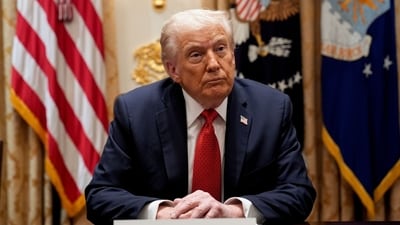 A San Francisco appeals court will decide if it should revisit a ruling permitting Trump's troop deployment to Portland, despite local objections (Bloomberg) A San Francisco appeals court will decide if it should revisit a ruling permitting Trump's troop deployment to Portland, despite local objections (Bloomberg)