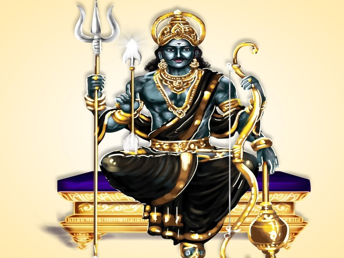 <p>ఈ సంవత్సరం శని జయంతి ప్రాముఖ్యత అనేక రెట్లు పెరుగుతుంది. అంతేకాక ఈ రోజున అనేక శుభప్రదమైన శుభ యోగాలు, రాజ యోగాలు ఏర్పడినందున, శని దేవుడు కొన్ని రాశుల వారికి సంపూర్ణ ఆశీస్సులు అందిస్తాడు. శనివారం నాడు వచ్చే ఈ శని జయంతి కారణంగా ఏ రాశులు అదృష్టం కలిసి వస్తుందో చూద్దాం..</p>