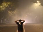 The thick smog not only reduced visibility but also posed serious health risks. (Arvind Yadav/HT) The thick smog not only reduced visibility but also posed serious health risks. (Arvind Yadav/HT)