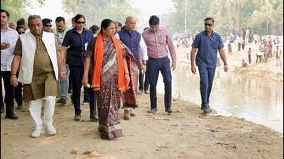 Delhi CM Rekha Gupta inspects a Chhath ghat. (HT Photo) Delhi CM Rekha Gupta inspects a Chhath ghat. (HT Photo)