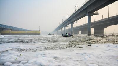 Toxic foam in the Yamuna is a problem due to heavy pollution. The STPs are part of a plan to reduce inflow of polluted water into the Yamuna. (Sunil Ghosh/HT Photo) Toxic foam in the Yamuna is a problem due to heavy pollution. The STPs are part of a plan to reduce inflow of polluted water into the Yamuna. (Sunil Ghosh/HT Photo)