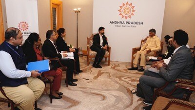 యూఏఈ పర్యటనలో సీఎం చంద్రబాబు యూఏఈ పర్యటనలో సీఎం చంద్రబాబు