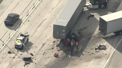 The crash involved several tractor-trailers and passenger vehicles. (X/@chatnewshub) The crash involved several tractor-trailers and passenger vehicles. (X/@chatnewshub)