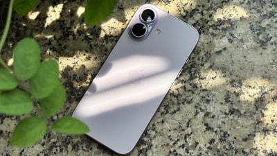 Apple’s use of Ceramic Shield 2 glass on both front and back enhances the finish. (Ayushmann Chawla)
