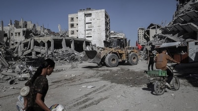 Israel's top court will hear a petition filed by the Foreign Press Association (FPA) seeking access to Gaza on Thursday. (Bloomberg) Israel's top court will hear a petition filed by the Foreign Press Association (FPA) seeking access to Gaza on Thursday. (Bloomberg)