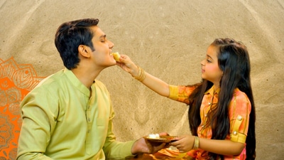 Bhai Dooj 2025: Bhai Dooj falls on the second lunar day of Shukla Paksha in the Kartika month, just after Diwali. (Canva) Bhai Dooj 2025: Bhai Dooj falls on the second lunar day of Shukla Paksha in the Kartika month, just after Diwali. (Canva)