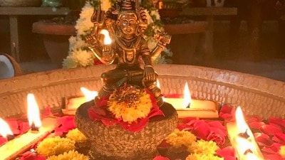 కార్తీక పౌర్ణమి నాడు యాదృచ్ఛికం (pinterest) కార్తీక పౌర్ణమి నాడు యాదృచ్ఛికం (pinterest)