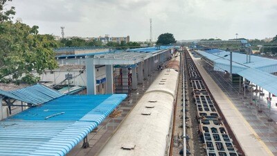 <p>పార్శిల్ ఆఫీస్, టాయిలెట్స్, 2&4 వీలర్ పార్కింగ్,ఫ్లాట్ ఫామ్ వర్క్స్, ల్యాండ్ స్కేప్ పనులు పూర్తయ్యాయి. మిగతా పనులు కొనసాగుతున్నాయి.</p> <p>పార్శిల్ ఆఫీస్, టాయిలెట్స్, 2&4 వీలర్ పార్కింగ్,ఫ్లాట్ ఫామ్ వర్క్స్, ల్యాండ్ స్కేప్ పనులు పూర్తయ్యాయి. మిగతా పనులు కొనసాగుతున్నాయి.</p>