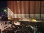As soon as it hit the truck, the car caught fire, and because it was trapped under the vehicle, the victims had no chance to escape. As soon as it hit the truck, the car caught fire, and because it was trapped under the vehicle, the victims had no chance to escape.