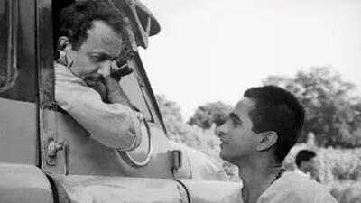 A scene from India’s first queer film Badnaam Basti (1972).