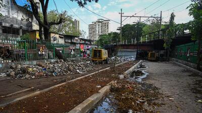 Mumbai, India, May 08, 2025: Bad condition of the cycle track near Shanmukhananda Hall in the Sion area of Mumbai. Mumbai, India.May 08, 2025. (Photo by Raju Shinde/ HT Photo) (Hindustan Times) Mumbai, India, May 08, 2025: Bad condition of the cycle track near Shanmukhananda Hall in the Sion area of Mumbai. Mumbai, India.May 08, 2025. (Photo by Raju Shinde/ HT Photo) (Hindustan Times)