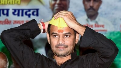 Janshakti Janta Dal chief Tej Pratap Yadav during 'Constitutional Rights Conference of Backward Classes and Dalits', in Patna, Saturday, Sept. 20, 2025. (PTI) Janshakti Janta Dal chief Tej Pratap Yadav during 'Constitutional Rights Conference of Backward Classes and Dalits', in Patna, Saturday, Sept. 20, 2025. (PTI)