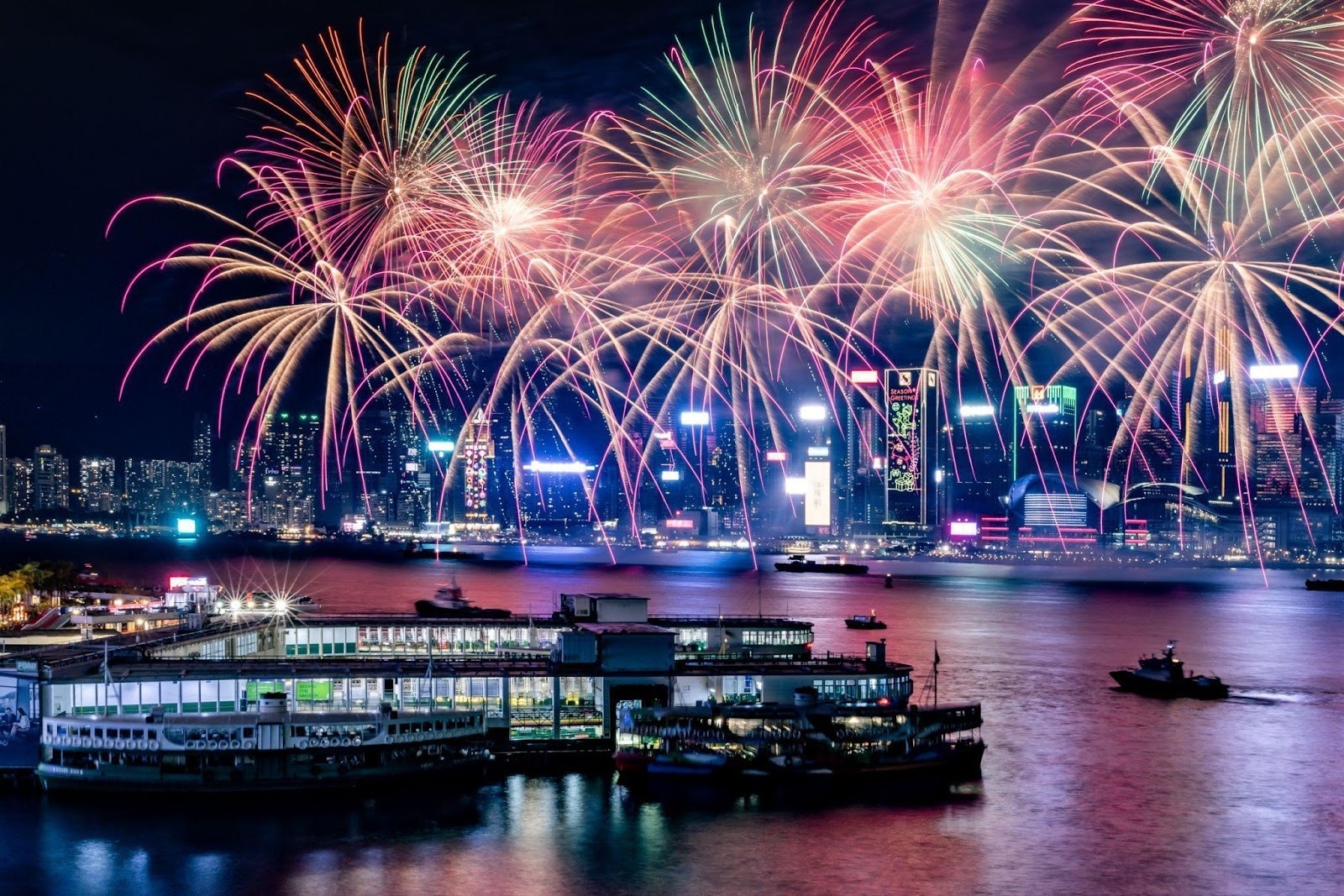 Countdown to Midnight with Hong Kong’s New Year Spectacle!