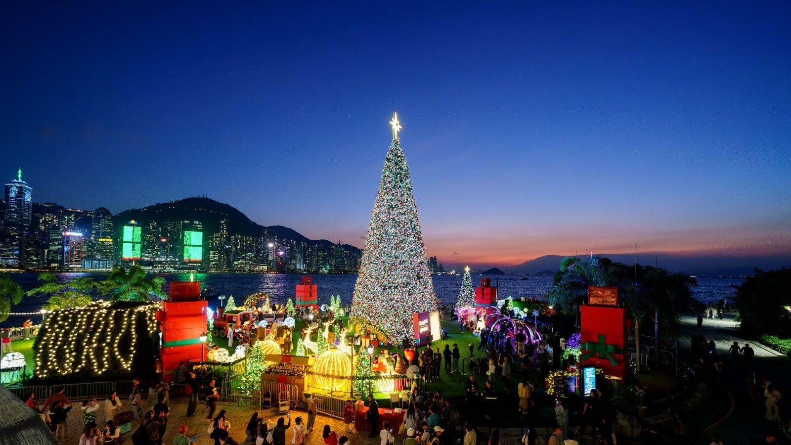 Step into a Sparkling Wonderland During Hong Kong WinterFest!