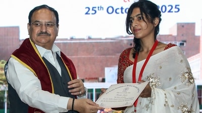 Union Health Minister , JP Nadda presents certificate to an awardee at the 50th Convocation of All India Institute of Medical Sciences (AIIMS) at Manekshaw Centre, in New Delhi on Saturday. (Naveen Sharma/ANI) Union Health Minister , JP Nadda presents certificate to an awardee at the 50th Convocation of All India Institute of Medical Sciences (AIIMS) at Manekshaw Centre, in New Delhi on Saturday. (Naveen Sharma/ANI)